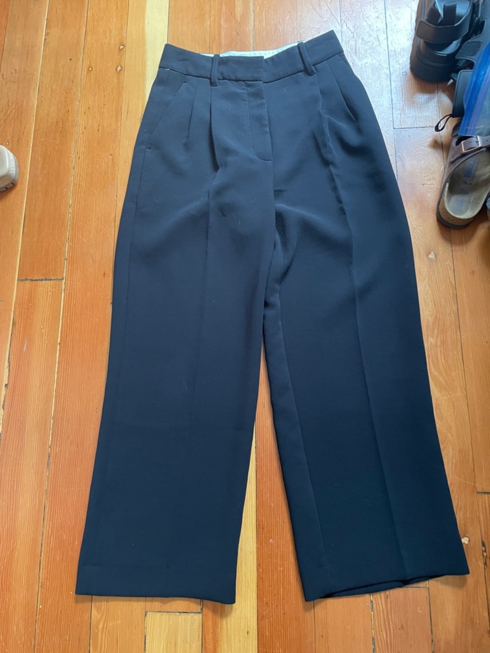 Wilfred Free Effortless Pants - cropped Black